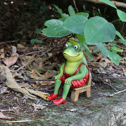 Funny Frog Sculpture Statue Resin Frog Figurine for Garden Decoration